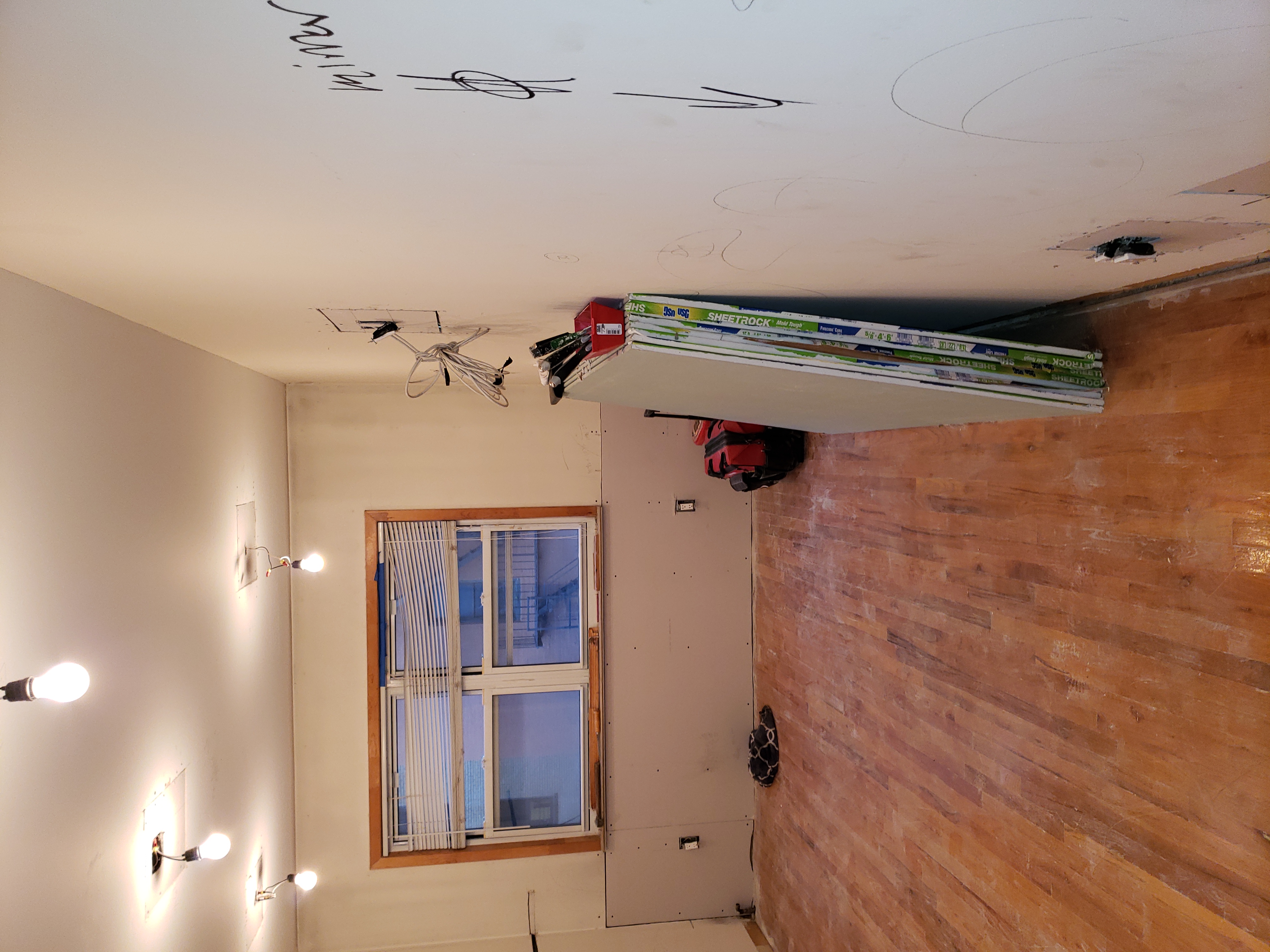 Before — room prepped